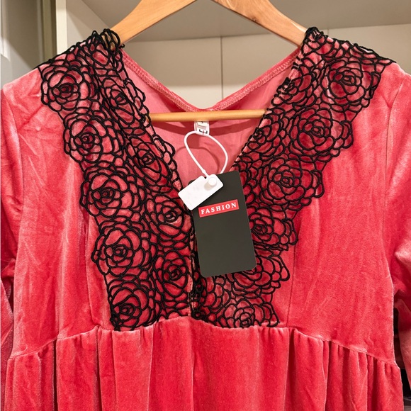 E6 Women Velvet Nightgown Lace Trim Long Sleeve Vintage Style Sleep Dress - Picture 5 of 7